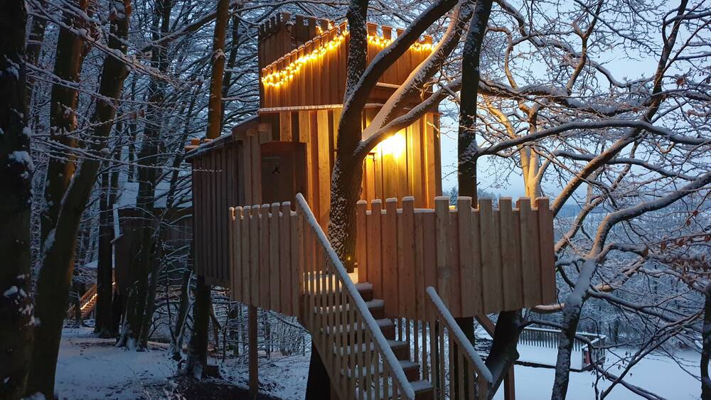 Baumhaus für vier Personen Eine Übernachtung im 4er Baumhaus, Winter, am Wochenende